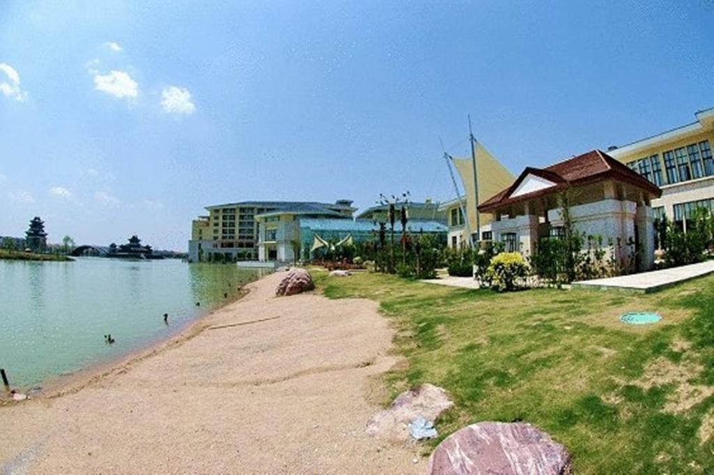 New Century Grand Hotel Kaifeng Exterior photo